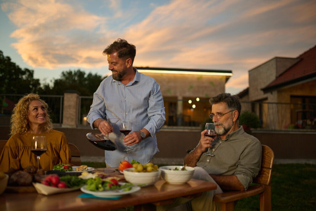 A Foodie’s Guide to Highland Pines: Where to Eat, Sip, and Savor in Shelby’s Tastiest Neighborhood